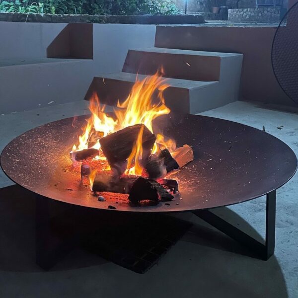 Tlodi Fire Pit – 1000mm – Camino Living